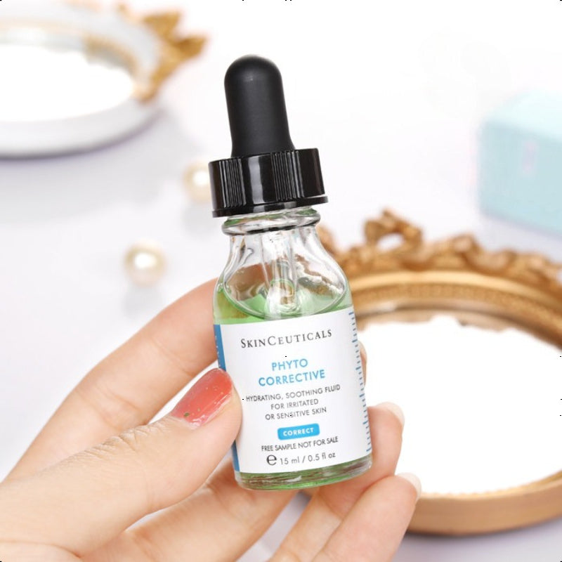 SkinCeuticals Phyto Corrective Serum 15/30/55ml, A Soothing and Moisturizing Serum for Sensitive Skin, Suitable for All Skin Types.