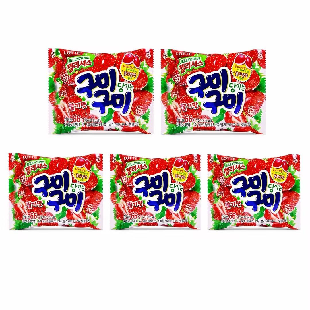 Lotte Strawberry Flavored Soft Candies 66g 5pcs | Rich Strawberry Flavor, Chewy Texture, Convenient Snack
