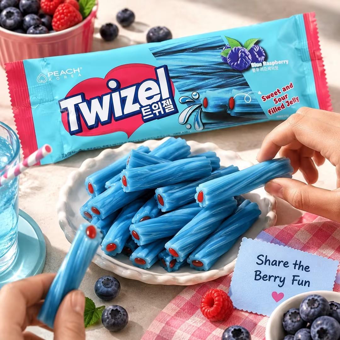 YEM Blueberry Raspberry Long Strip Filled Gummy Candy 70g | Sweet berry taste, bouncy gummy texture, rich fruit filling