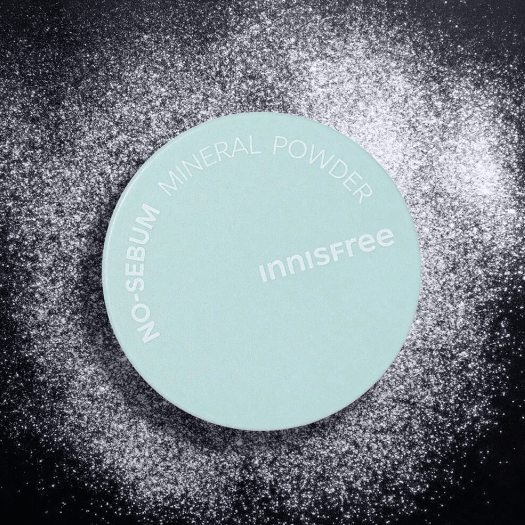 Innisfree No-Sebum Mineral Pact Oil-Control & Pore-Blurring Pressed Powder (8.5g / 0.3 Oz) ,No-Sebum Mineral Powder Oil-Control & Matte Finish (5g / 0.17 Oz)