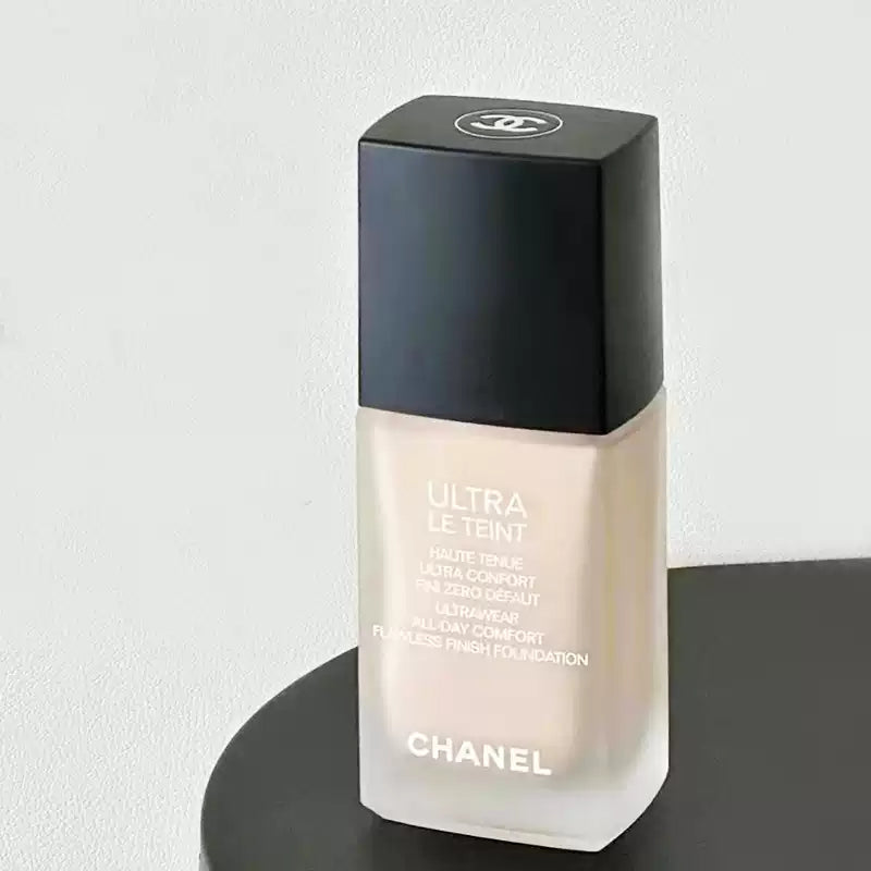 CHANEL Ultra Le Teint Fluide Ultrawear All Day Flawless Finish Foundation 30ML-#B10