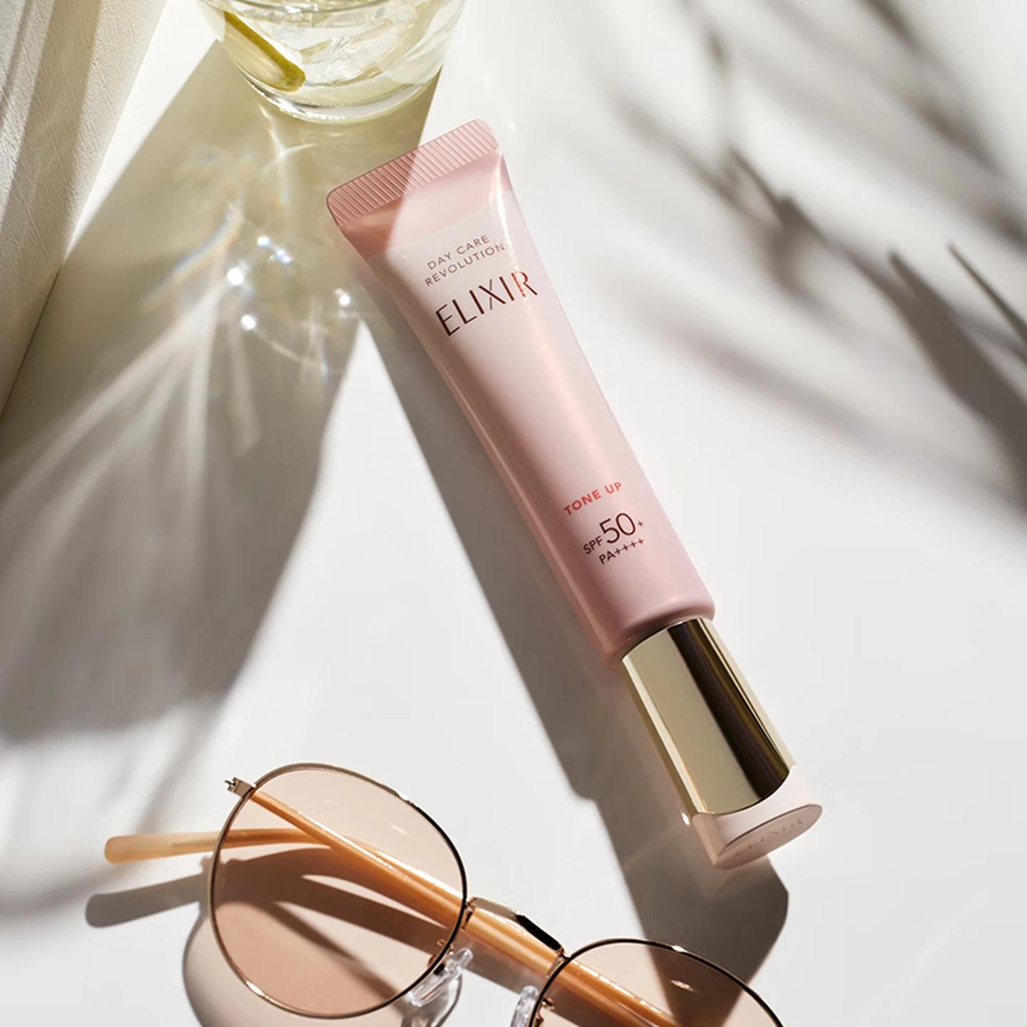Shiseido Elixir Day Care Multifunctional Tone Up Emulsion Baby Pink SPF 50+   35g