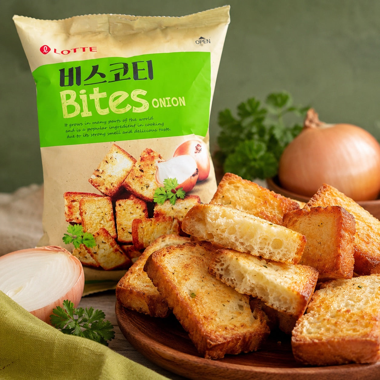 Lotte Scallion‑Flavored Baked Bread Chips 70g scallion‑flavor crispy baked snacks