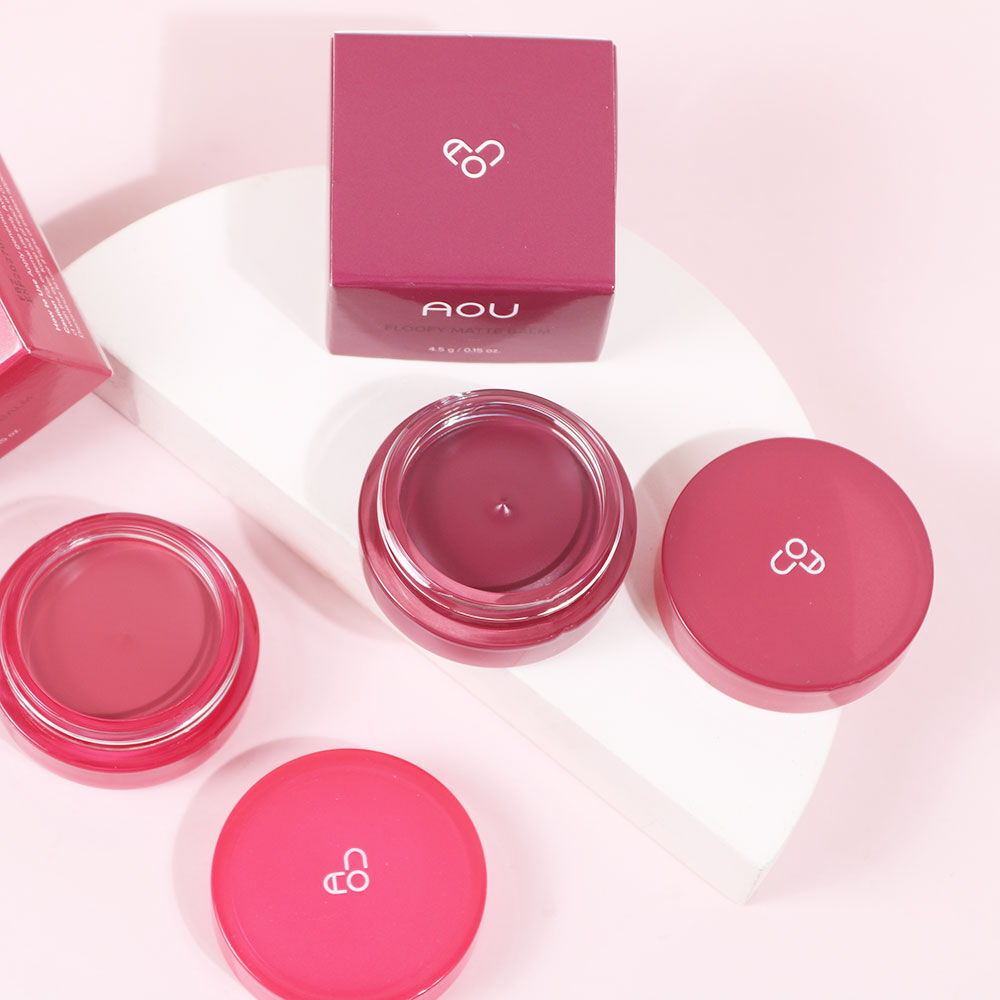 AOU FLOOFY MATTE BALM 4.5g