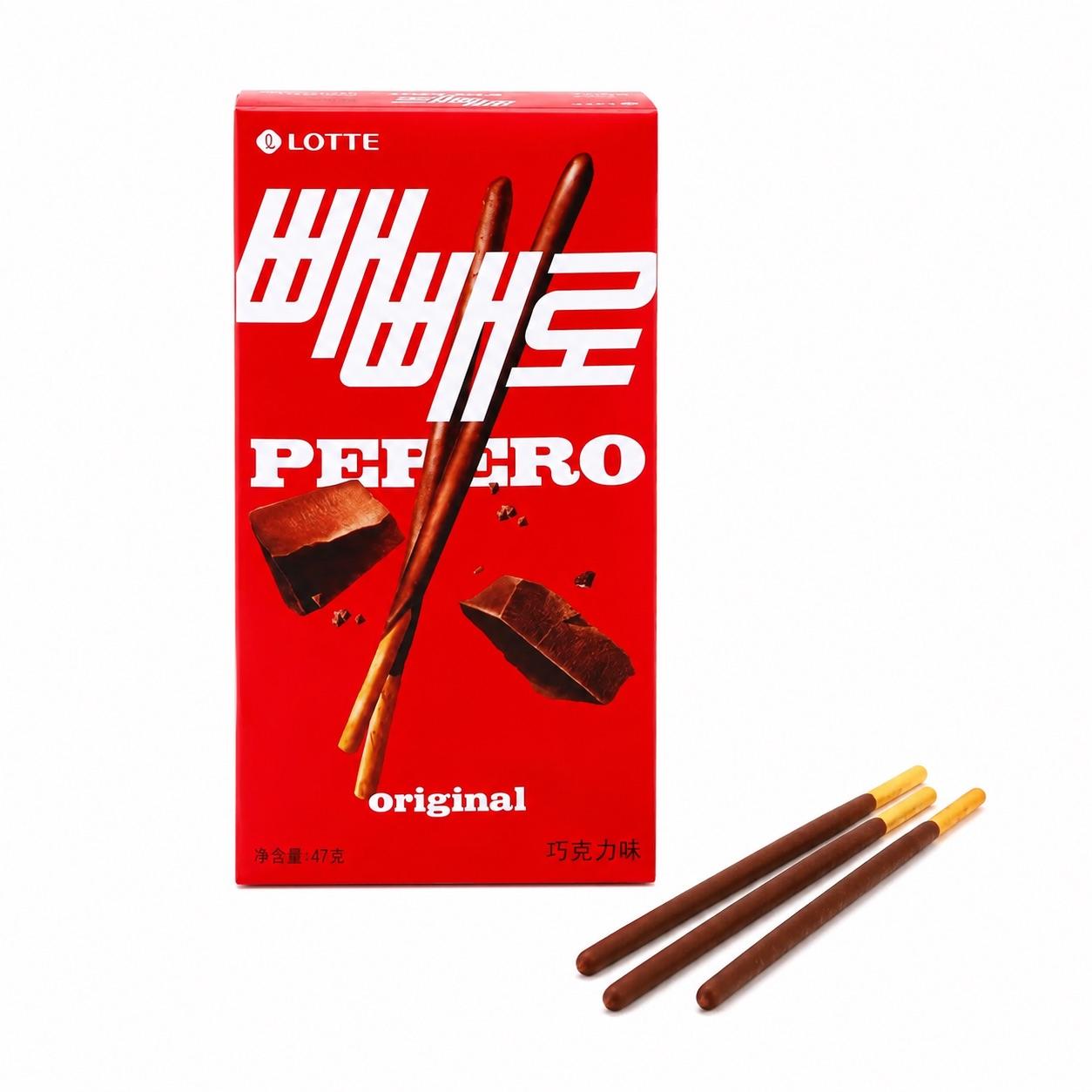 Lotte Pepero Chocolate Flavor Biscuit Sticks 47g | Crispy biscuit sticks coated with smooth chocolate, rich chocolate taste