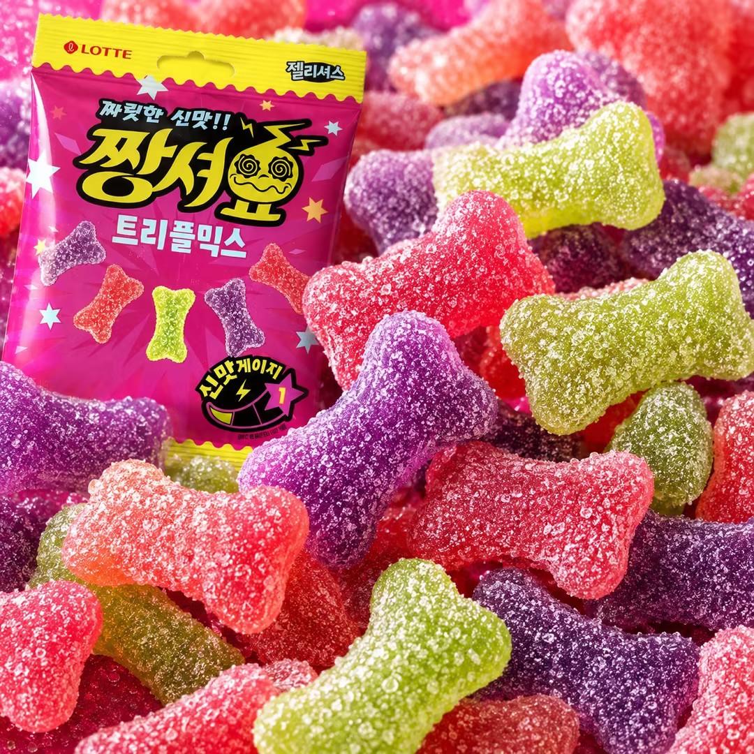 Lotte Sour Gummy Candy 51g | Chewy bouncy texture, tangy sour fruity flavor, refreshing taste